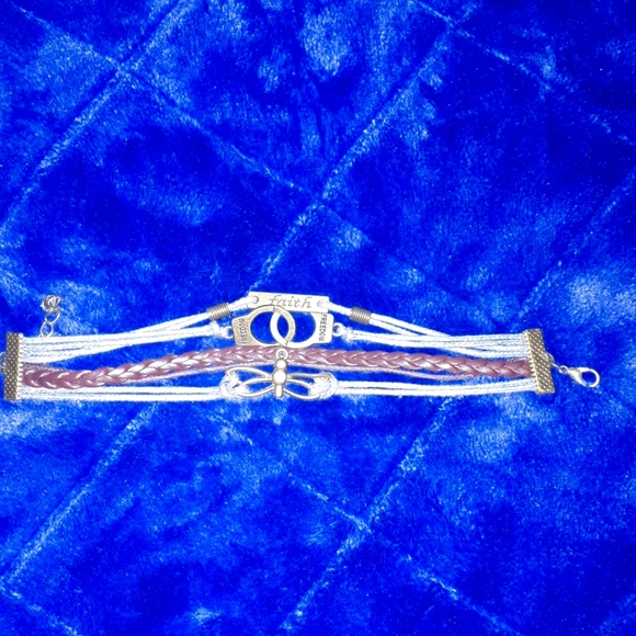 💍4/$40📿Rope Bracelet - Picture 1 of 2